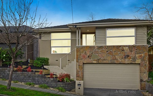 10 Cherry Tree Ct, Doncaster East VIC 3109