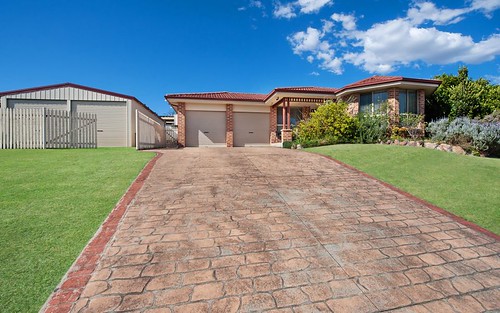 27 Denton Park Drive, Rutherford NSW 2320
