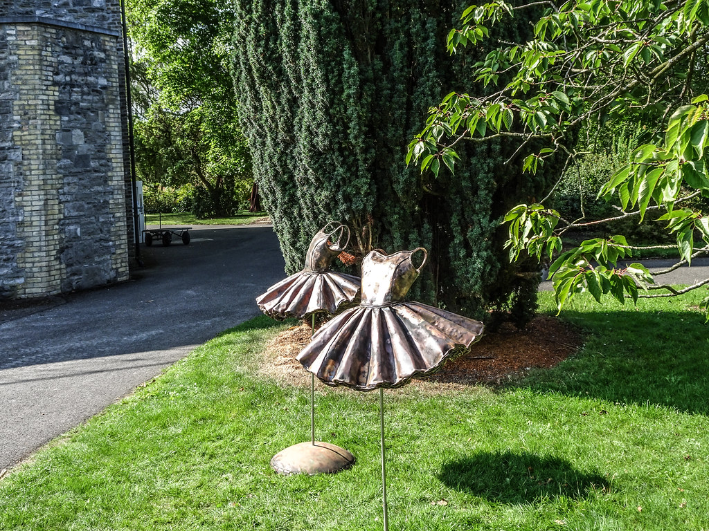 2018 SCULPTURE IN CONTEXT EXHIBITION BEGINS NEXT THURSDAY  AT THE BOTANIC GARDENS[I MANAGED TO GET A SNEAK PREVIEW TODAY]-143699