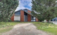 17 Pinus Place, Meadow Heights VIC