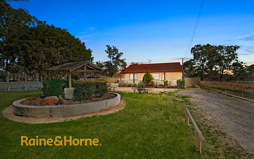 305 The Northern Road, Londonderry NSW