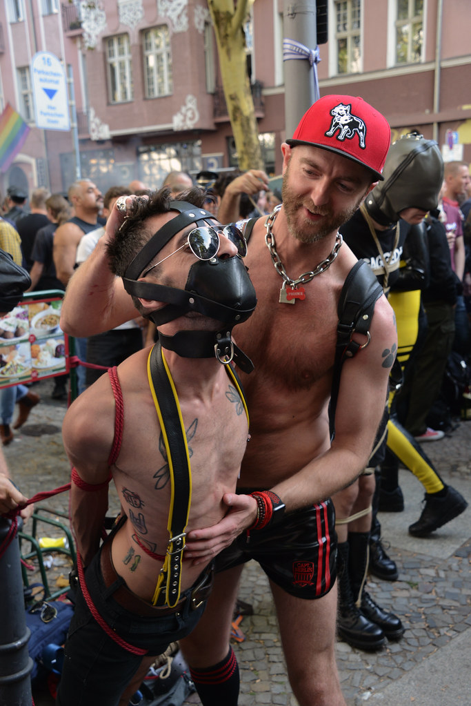Gay porn daddies in Hamburg