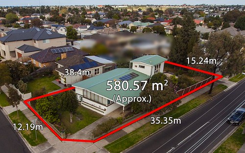 29 Doyle St, Avondale Heights VIC 3034