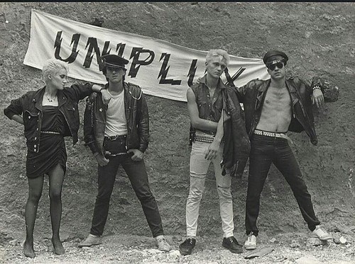 UNIPLUX #maledettorock 🎸 #rock #punk #rocknroll #hardrock 🎥#elettritv💻📲 #musicaoriginale 🎶                                        #webtv #webtvmusicale  #music #dalvivo #popolare #live 🙌 #80s #concer