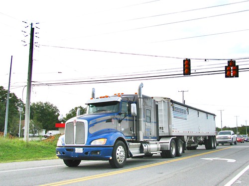 Sam Royalty - Bruce Oakley Trucking - a photo on Flickriver