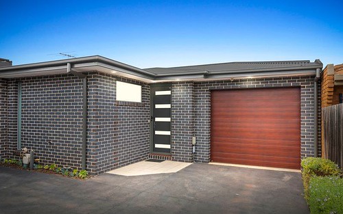 3/30 Bowes Av, Airport West VIC 3042