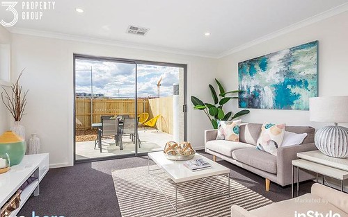 17/33 Woodberry Avenue, Coombs ACT 2611