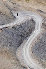 The last 300m of the climb towards Sirsir Pass, image: S Jigmet