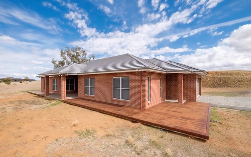 2 Bentwing Place, Tamworth NSW