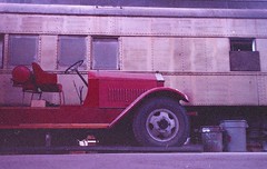 Anglų lietuvių žodynas. Žodis fire-truck reiškia n amer. = fire-engine lietuviškai.