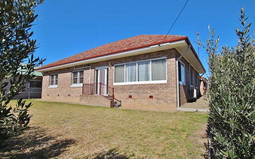 12 Currawong St, Young NSW 2594