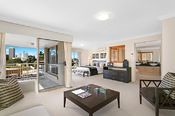 74 Commodore Drive, Surfers Paradise QLD