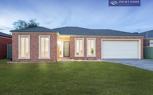 12 Grassmere Road, Point Cook VIC 3030