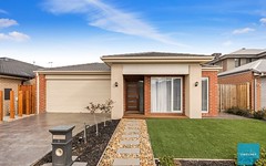 5 Wavell Parade, Fraser Rise VIC