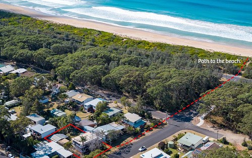 68 Lakeside Dr, South Durras NSW 2536