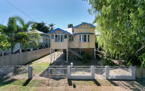 110 Cairns St, Cairns North QLD 4870