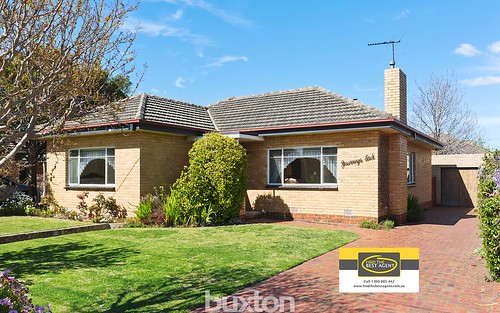 26 Brian St, Bentleigh East VIC 3165