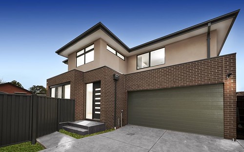 2/3 Russell Cr, Boronia VIC 3155