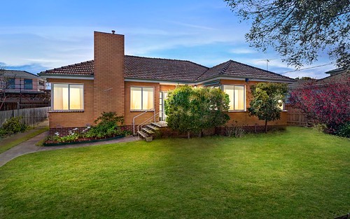 9 Claudel St, Oakleigh East VIC 3166