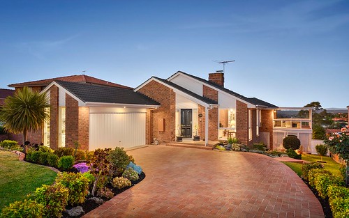 14 Peppermint Ct, Doncaster East VIC 3109