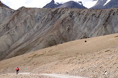 Descending Sirsir Pass, 4826m, image: S Jigmet