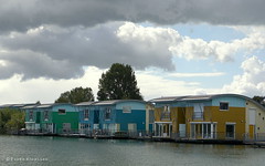 Floating / amphibian houses, Maasbommel, the Netherlands